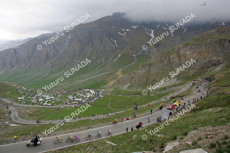 Peloton on Colle dell'Agnello011p.jpg